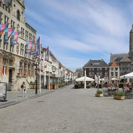 Bed and breakfast Bij Ons In Het Bos 4*