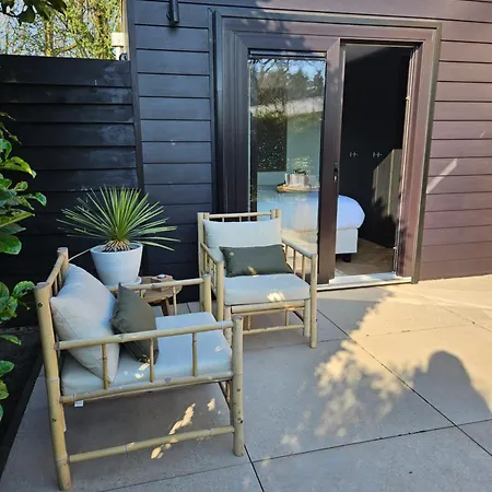 Bij Ons In Het Bos 4*