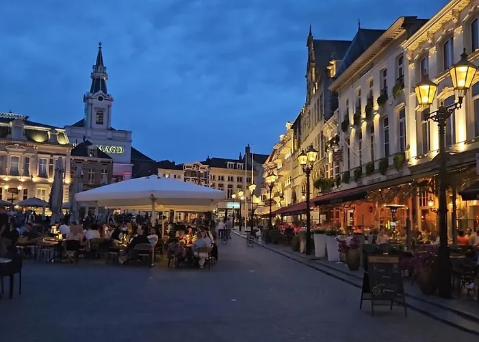 Bed and Breakfast Bij Ons In Het Bos 4*