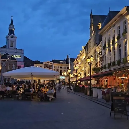 Couette-café Bij Ons In Het Bos 4*