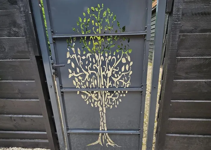 Bij Ons In Het Bos 4*